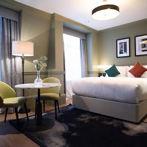 Deluxe Zimmer mit Kingsize-Bett